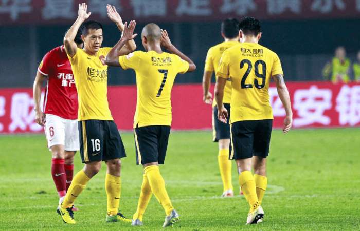 问鼎平台 -莱比锡内部会议纪要流出——加时末段再遭质疑，亚冠使命明确，阵容厚度经受考验的简单介绍